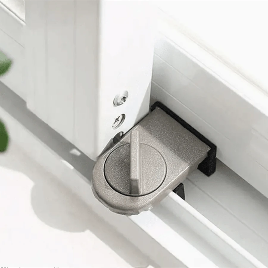 Sliding window lock for child safety